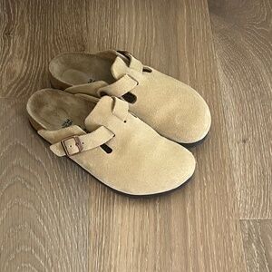 Birkenstock Boston in Latte size 36